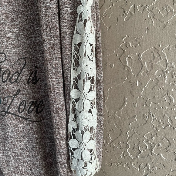 Brown tunic with turquoise cross - Picture 4 of 5